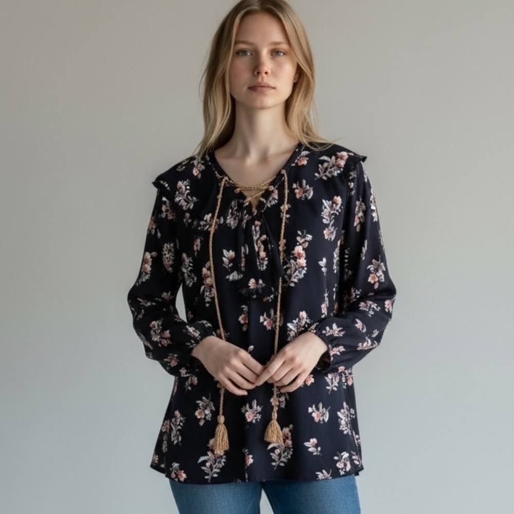 Signature studio ladies, long sleeve blouse, extra large, perfect condition NWOT